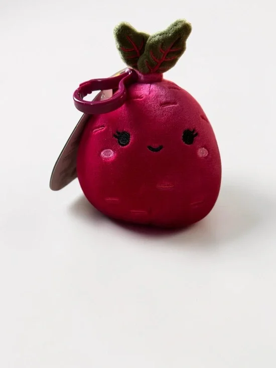 Squishmallows Claudia Beet Clip-On Keychain NWT 2023 Kellytoy - Picture 4 of 7